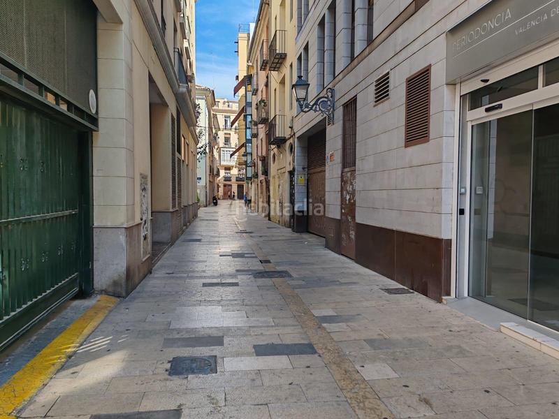 Foto 633f9f77-9cf1-4bba-ab26-12059940c270. Posto auto in El Pilar Valencia