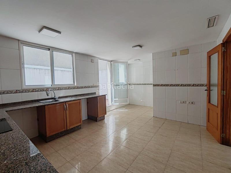 Foto 219720d6-3e2f-42a4-a9b5-4a339a10dec3. Casa a schiera con parcheggio in Real de Gandía