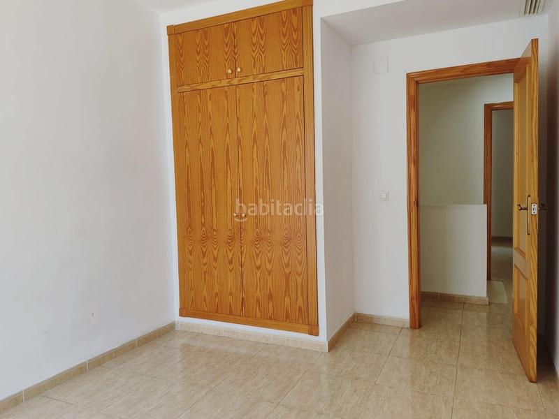 Foto 661b387a-298d-42d2-8e32-209943bf916a. Casa a schiera con parcheggio in Real de Gandía