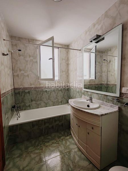 Foto d6ee9373-b815-48c8-8f46-79d2b4624883. Casa a schiera con parcheggio in Real de Gandía