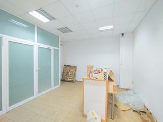 Lloguer Local Comercial a Barrio Benicalap. Magnifico local! ideal grandes empresasclinicascoworking