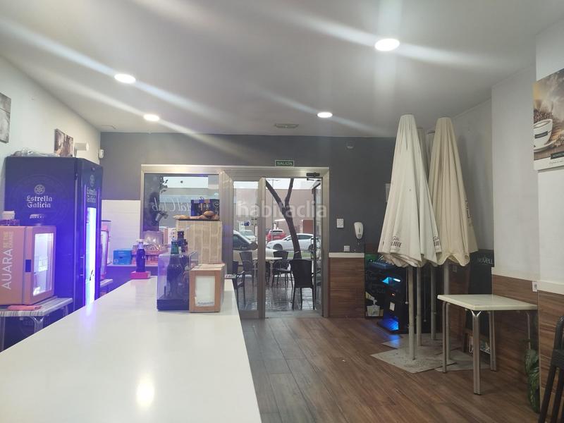 Foto 41f22efe-2ee4-4ceb-af87-84a1854ecdba. Alquiler local comercial trapasamos cafetería en pleno funcionamiento! . en Manises