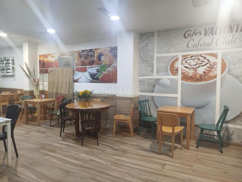 Foto 5cf93f60-4c7f-4c8a-afbb-41af37c58626. Alquiler local comercial trapasamos cafetería en pleno funcionamiento! . en Manises