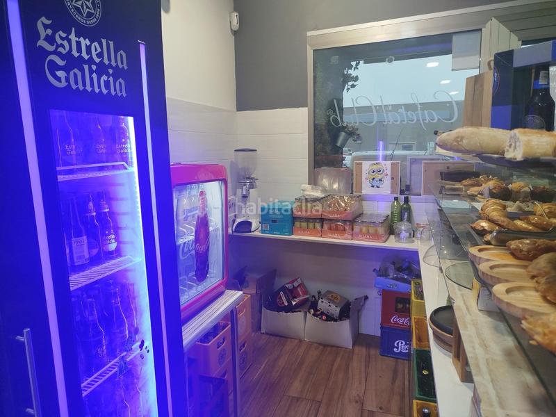 Foto 72d5a23a-2c28-4ed0-8589-a613f30f15c5. Alquiler local comercial trapasamos cafetería en pleno funcionamiento! . en Manises