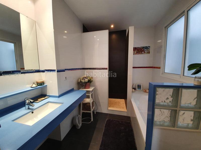 Foto 4b3c5293-6ae5-46a4-96a3-1b84363d9ddd. Alquiler piso precioso piso en la calle adressadors con 6 balcones. en Valencia