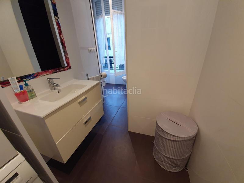 Foto 7666081d-e19b-421b-b509-41cdc507bbdd. Alquiler piso precioso piso en la calle adressadors con 6 balcones. en Valencia