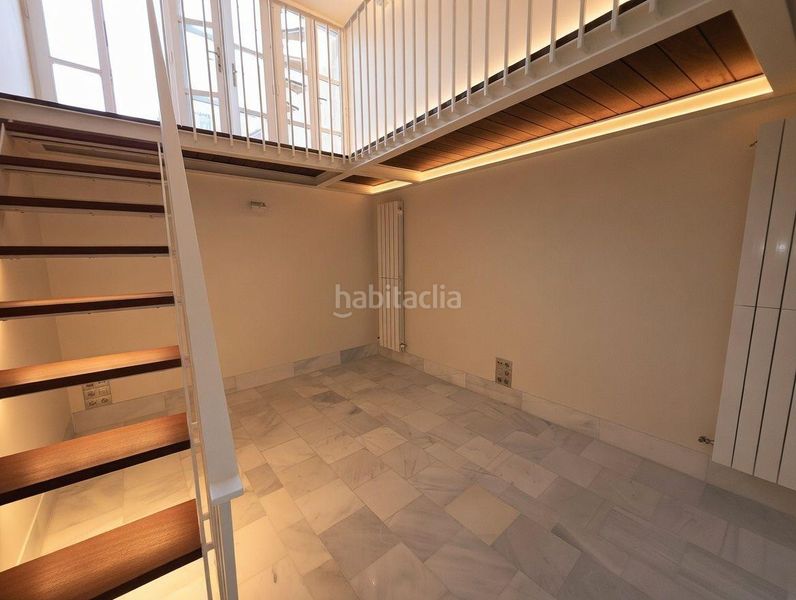 Piso ático dúplex con terraza junto a la plaza de la virgen en Valencia - Imagen 38