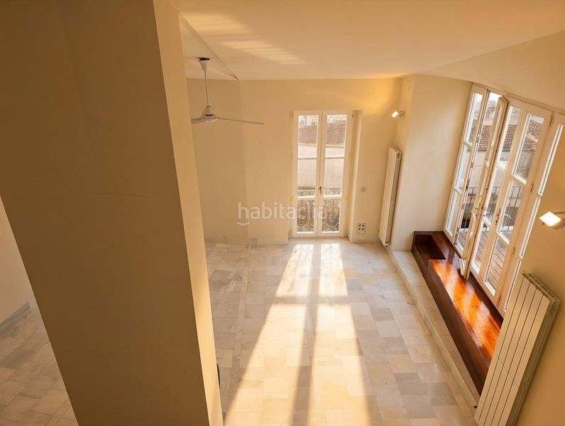 Piso ático dúplex con terraza junto a la plaza de la virgen en Valencia - Imagen 42