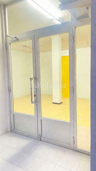 Foto 01aa6b3a-42fc-41ae-9b78-f89cb170585a. Local comercial a calle calle progreso 116 a El Cabanyal-El Canyamelar Valencia