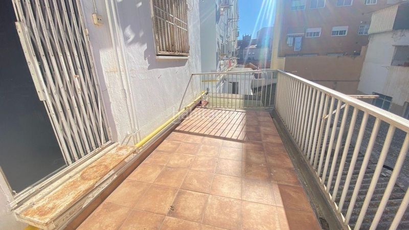 Piso en calle ernesto anastasio 5 piso con balcón y terraza en Valencia - Imagen 2