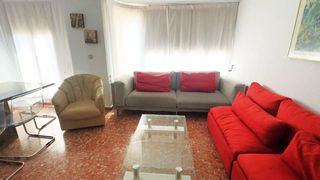 Location Appartement  Calle ruzafa. Piso centrico, grande y amueblado