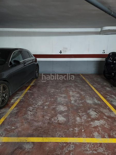 Foto 48cb23d1-9625-4272-a36c-950b69eb3f0f. Aparcament cotxe a Carlet