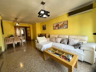 Affitto Appartamento  Victoriano mateu. Luminoso piso de 3 dormitorios con terraza y garaje en aldaia
