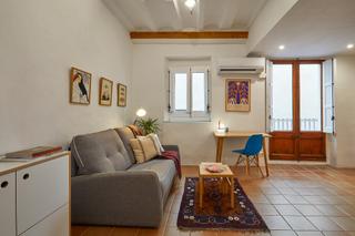 Location Appartement  Carrer d'en mònec. Estudio en calle d'en mònec