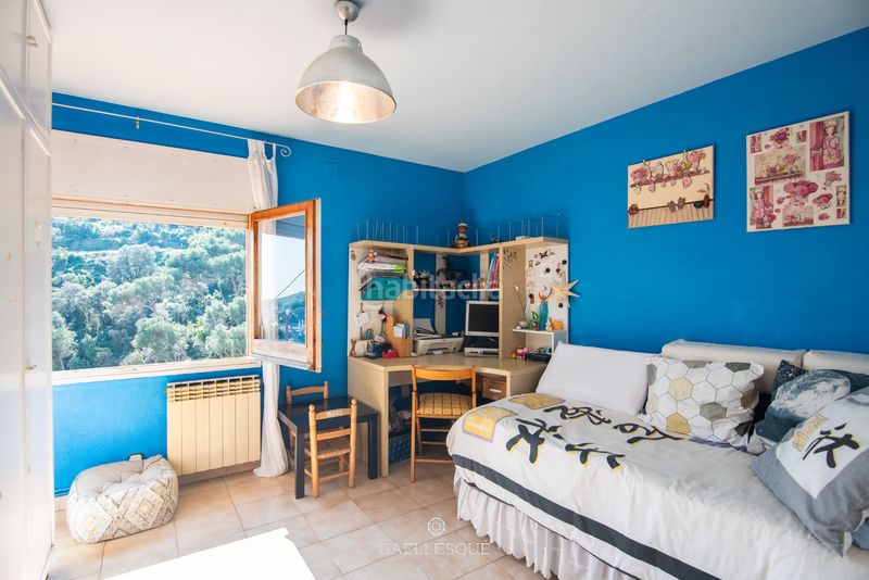 Foto 1cae469c-6373-487a-995f-2e57138816b5. Casa amb xemeneia calefacció aparcament a Sarrià Barcelona