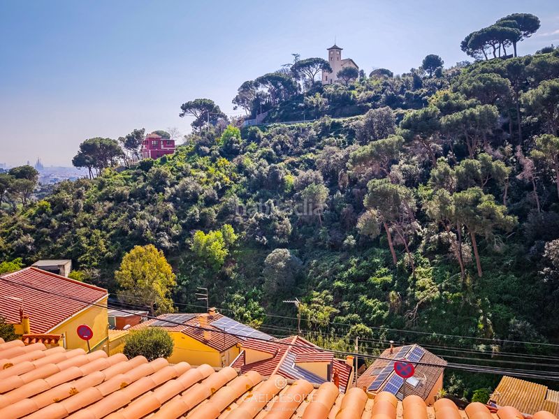 Foto 6c0912de-d5a8-4f61-b797-9e2ff4d24999. Casa amb xemeneia calefacció aparcament a Sarrià Barcelona