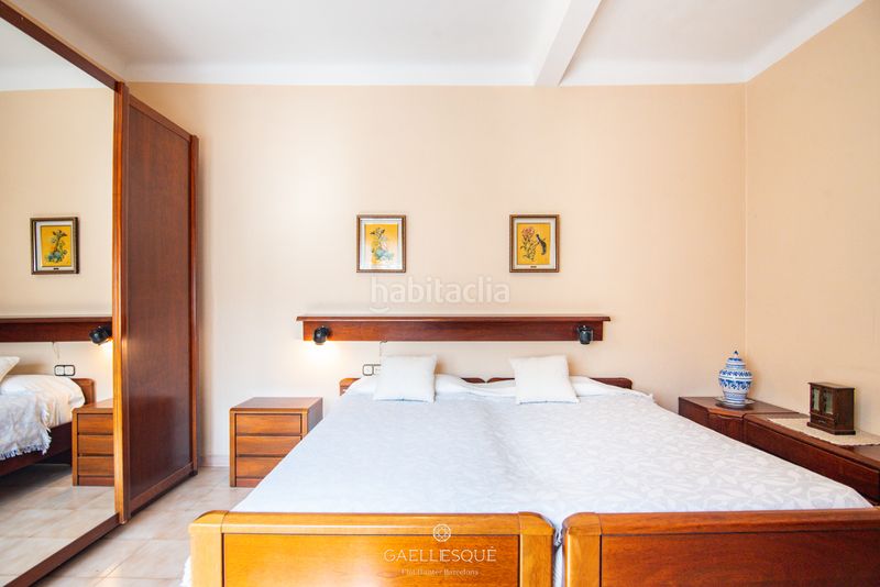 Foto c04a253c-0e28-4dda-b278-21ed43cf4fe8. Casa amb xemeneia calefacció aparcament a Sarrià Barcelona