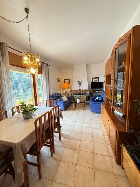 Foto c641358e-8ada-4b23-b9cc-76339de15602. Casa amb xemeneia calefacció aparcament a Sarrià Barcelona