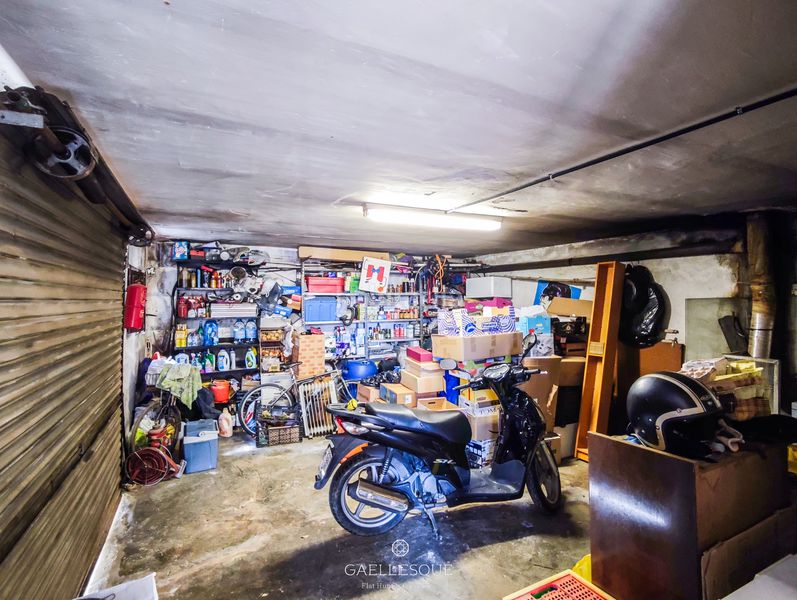 Foto e9663679-3e60-46d5-91cc-6fb9ad121ed1. Casa amb xemeneia calefacció aparcament a Sarrià Barcelona