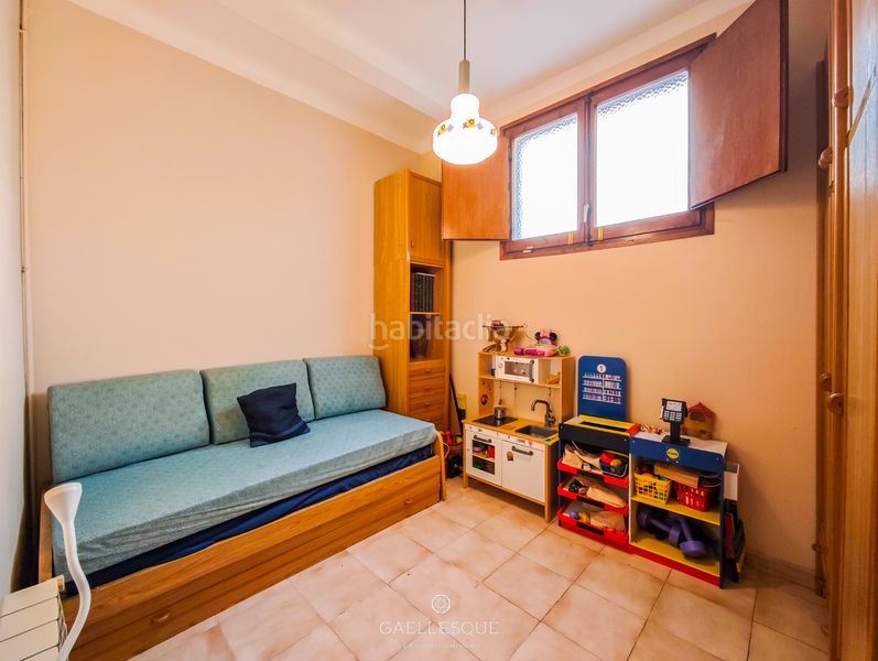 Foto f85afb9c-30b6-46ed-a25d-7c874c3c33da. Casa amb xemeneia calefacció aparcament a Sarrià Barcelona