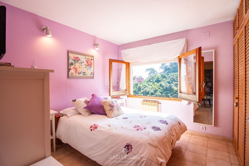 Foto f9d150d1-2b5b-4711-b46e-511eaff65775. Casa amb xemeneia calefacció aparcament a Sarrià Barcelona