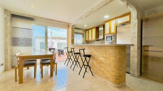 Casa adossada  Carrer mura, de. Deja de soñar con más metros y empieza a vivirlos