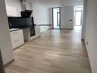 Planta baja en Gràcia. Piscina privada y una gran terraza en sabadell te lo vas a perde