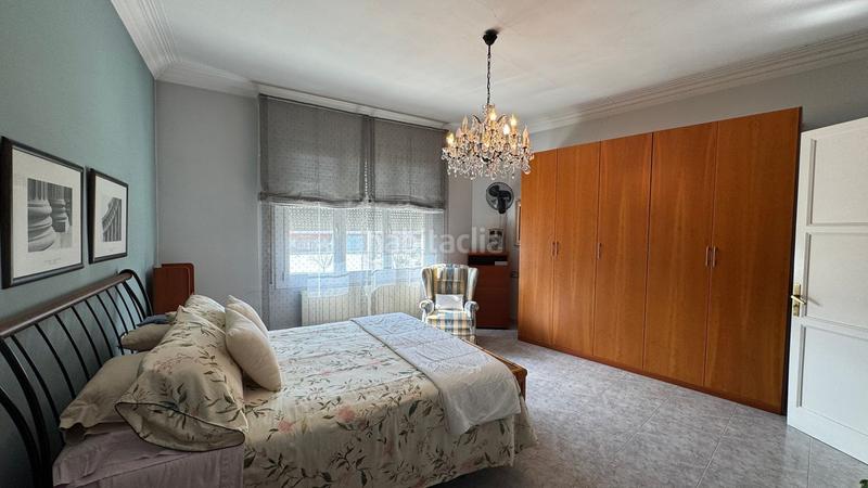 Foto b02d933d-6b99-4b1f-a459-6ea3a021fc69. Chalet en carretera de montcada 301 en Barri del Centre Terrassa