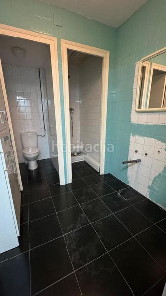 Foto 84816a5d-216c-4e3e-bad7-693f09de052b. Lloguer local comercial a plaza de mossèn jacint verdaguer 7 a Terrassa