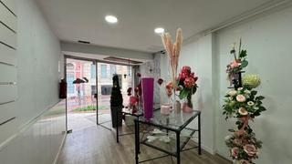 Local Comercial a Plaza de Mossèn Jacint Verdaguer 7