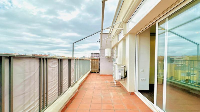 Foto ce52eb6d-9e86-4d05-b171-97db0b3551c8. Loft vistas, ubicación y practicidad en el centro en Terrassa