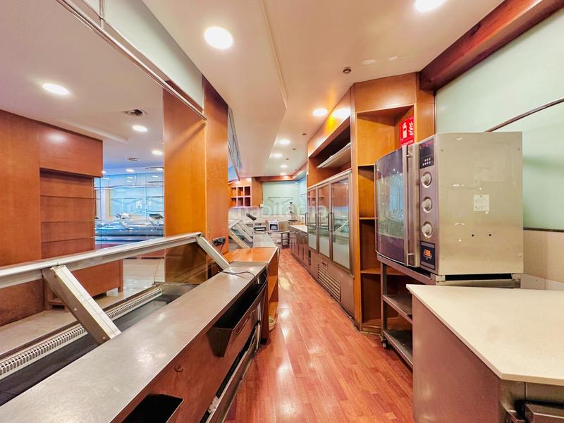 Foto 1ea82435-71ef-4ccf-9bef-4f8130a87f68. Lloguer local comercial a Vallparadís - Antic Poble de Sant Pere Terrassa