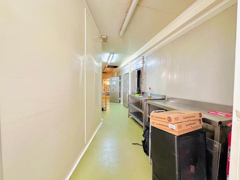 Foto 5f23dba9-87af-4a9b-8053-aae65cf97341. Lloguer local comercial a Vallparadís - Antic Poble de Sant Pere Terrassa