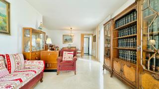 Appartement  Carrer dr. ulles,del. Tres habitaciones en el barrio más demandado de terrassa descubr