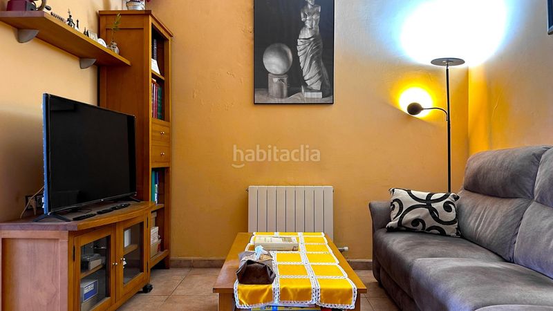 Foto b4bac94c-ea94-484b-b835-0ba78ef4ff22. Casa amb calefacció a Barri del Centre Terrassa