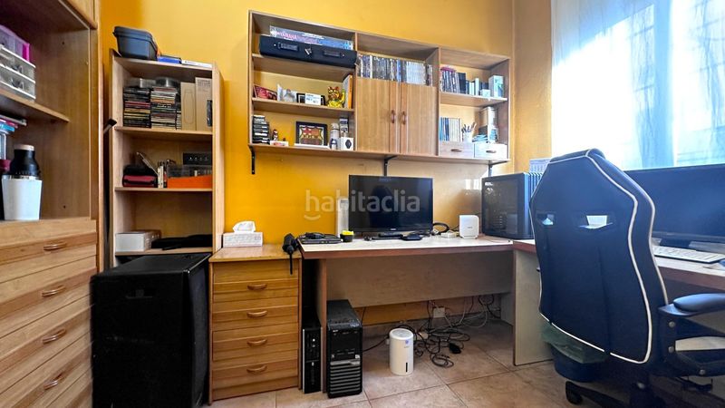Foto d06ec899-2161-4e54-86e4-d877695d9173. Casa amb calefacció a Barri del Centre Terrassa