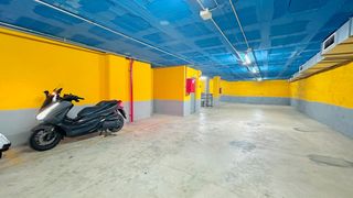 Rent Car parking  Carrer del forn. Plazas de aparcamiento para moto en sabadell