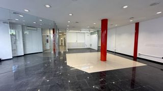 Local Comercial a Avenida JOSEP TARRADELLAS,DE