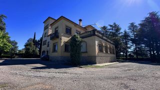 Chalet in Pla de Bon Aire. Si buscas una residencia con presencia, esta finca juega en otra