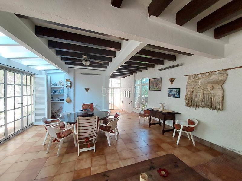 Foto 3522c7a9-d514-4570-bfc9-d645f50180a1. Xalet amb xemeneia a Coma-ruga platja Coma-ruga