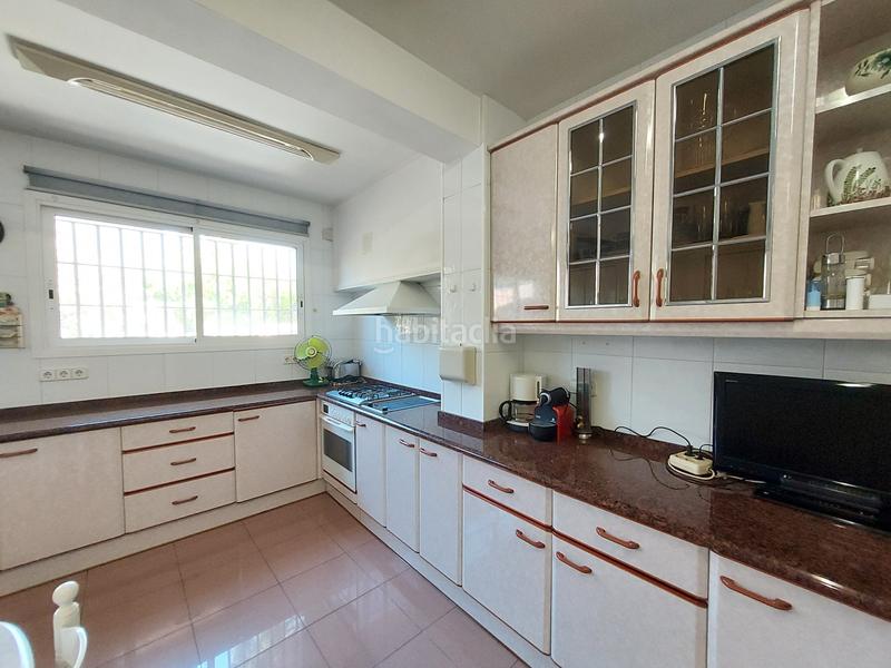 Foto 93dbd1a1-b247-411b-9153-9da411792f9e. Xalet amb xemeneia a Coma-ruga platja Coma-ruga