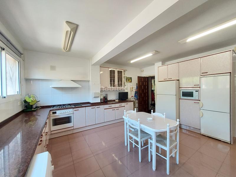 Foto b8c36b16-283a-4eeb-93b8-69f4d2b1d1ea. Xalet amb xemeneia a Coma-ruga platja Coma-ruga