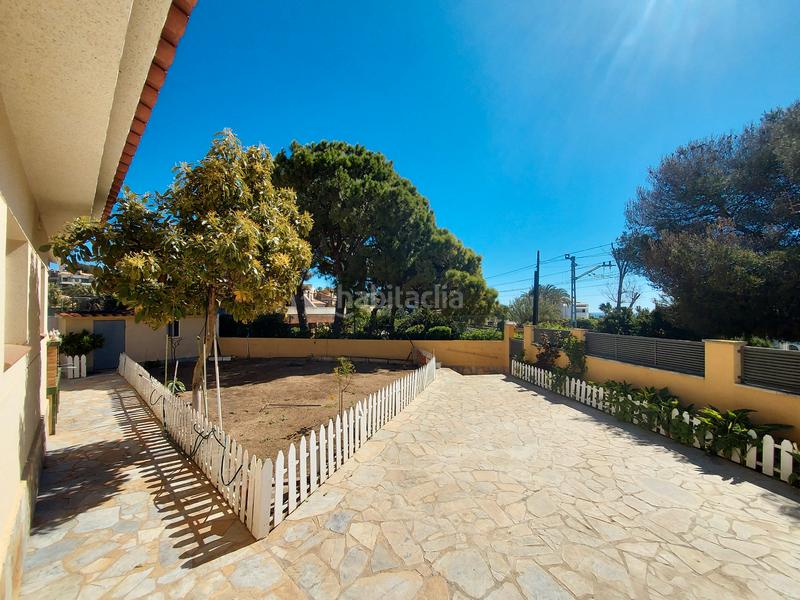 Foto dc33d81c-970f-47d7-82e1-eb8bfeffb7f3. Chalet espléndido chalet en la zona residencial de masia blanca, a 2 min. de la playa!! en Coma-ruga