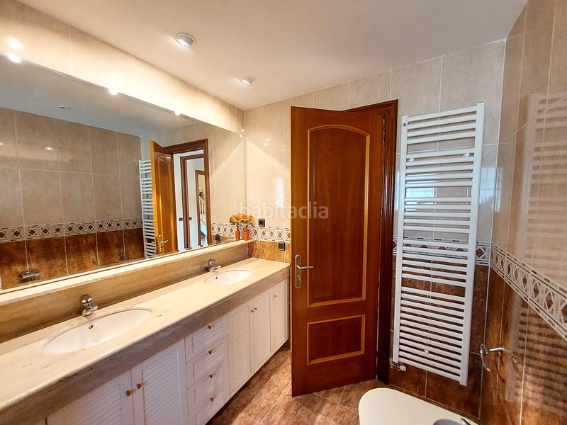 Foto 3aa44cca-56da-4f03-99ed-98510a63d1d5. Xalet amb xemeneia calefacció aparcament piscina a Coma-ruga