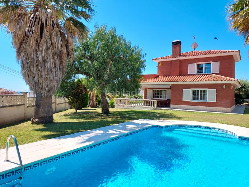 Foto 5ef8fa38-1a2a-47ab-b91a-121ea46ce7b4. Xalet amb xemeneia calefacció aparcament piscina a Coma-ruga