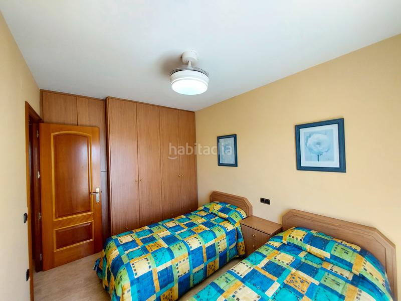 Foto 8e471a49-f08e-4fed-a0b8-ef23ec911c79. Xalet amb xemeneia calefacció aparcament piscina a Coma-ruga