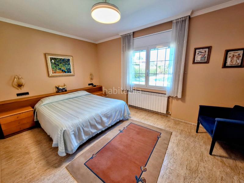 Foto 971f4031-7ed7-4a63-a8d7-c103fd5dae80. Xalet amb xemeneia calefacció aparcament piscina a Coma-ruga