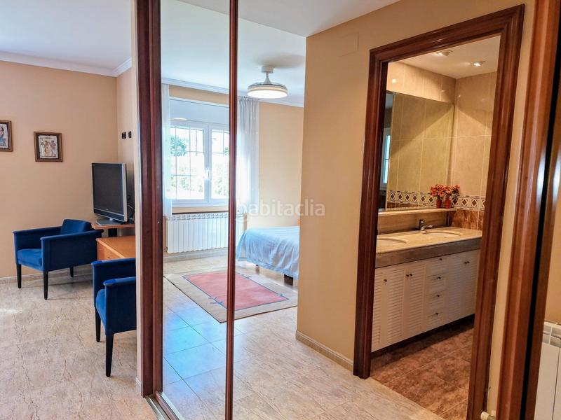 Foto bb121fc0-9a85-447c-8a05-ea9c48fe9b29. Xalet amb xemeneia calefacció aparcament piscina a Coma-ruga