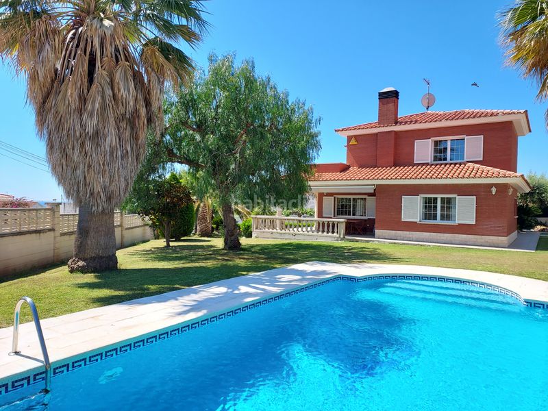 Foto 5ef8fa38-1a2a-47ab-b91a-121ea46ce7b4. Chalet  individual en la zona residencial massos . en Coma-ruga