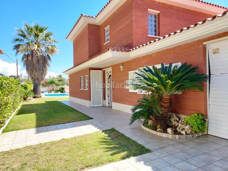 Foto d62f2987-b1ad-4fe6-a30c-2f4baf76a72a. Chalet  individual en la zona residencial massos . en Coma-ruga